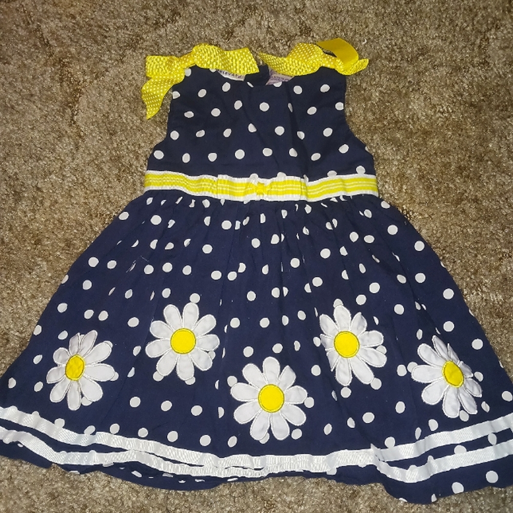Blueberi Boulevard navy blue and yellow daisy dress